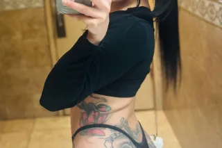 Sexy Latina - 29 - Image 4