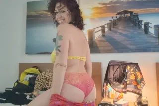 Sultry curves with a dedicated level of skill!! - Image 2