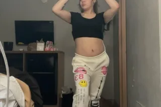 get ahold of me 👀😘 - 24 - Image 1