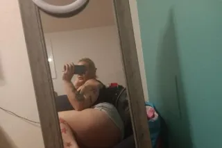 ✅Come play Lets enjoy my pussy... - Image 3