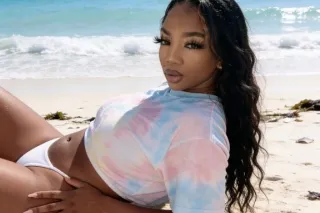 Hey Dont Miss out facetime ver... - Image 1