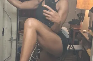 Out calls only for everyone th... - Image 2