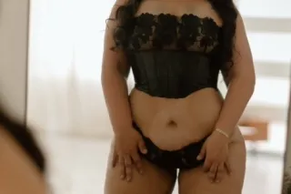 Sexy Brunette BBW/ PAWG 🩵 - 22 - Image 3