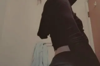 CUM PLAY WITH JENNY 💦👅🍑😻 ****!... - Image 2