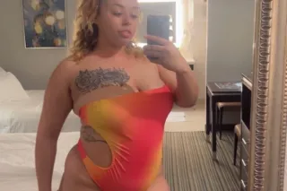 Pretty Juicy Mamacita😻 💎 💫🔥100... - Image 2