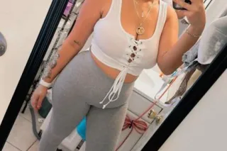 Hello, I’m looking for new friends 🥰🥰😘 - Image 1