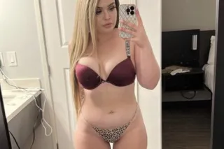 blue eyed bombshell - Image 1