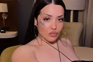 Seductive Latina Playmate💕 - Image 7