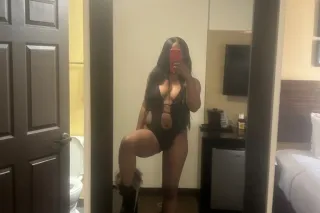 ✨Exotic Ebony Babe Available N... - Image 3
