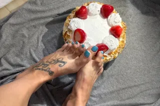 SNOWBUNNY IN TOWN!!! INCALLS OUTCALLS!! & CAR DATES!! - Image 8