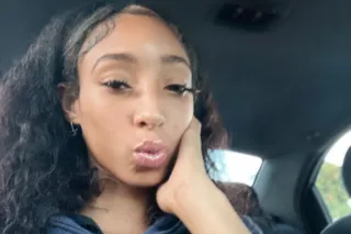 bare back full service with a ... - Image 3