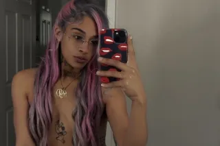 ꧁ 🦋✨️ 𝒑𝒓𝒆𝒕𝒕𝒚 𝒍𝒊𝒈𝒉𝒕𝒔𝒌𝒊𝒏 𝒇𝒓𝒆𝒂𝒌 🦋✨️ ꧂ - Image 1