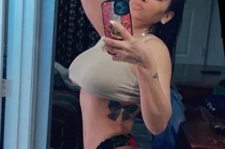 New in Town💕Rica Latina Caliente💦 Wet Pussy💕Sexy Latina Girl - Image 2