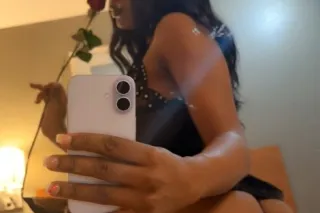 NEW TO TOWN 👅💦Your Favorite Gu... - Image 1