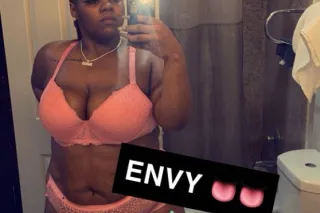 NEW LOCATION 🥹 SAME THROAT 🤪💦🍆... - Image 3