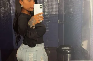 Discreet Freak 🩷💦 - 25 - Image 2