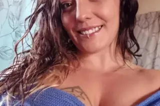 Short Sweet and Seductive - Image 3