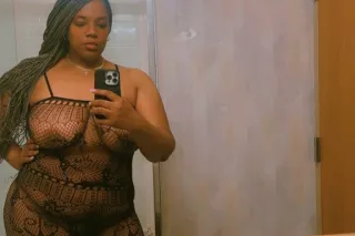 Tall & nunthin small.... PEGGING aint BEGGING🍆 - Image 6