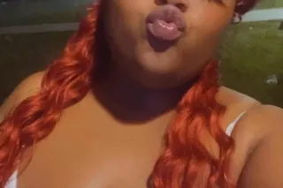 PLUS SIZE QUEEN - 24 - Image 1