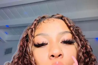 thick mexican looking for you - Image 5