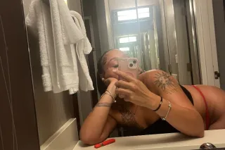 24, Mixed, Lightskin - Image 5