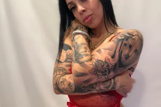 Upscale erotic playmate - 30 - Image 1