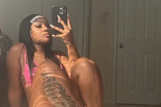 SUPER GUSH PUSSY IN TOWN👅💦 - Image 5