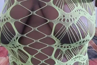 COME SEE WHAT BIG MAMA CAN DO - Image 4