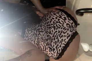 BIG LIPS BIG HEART🫦💦YOUR FAVOR... - Image 4