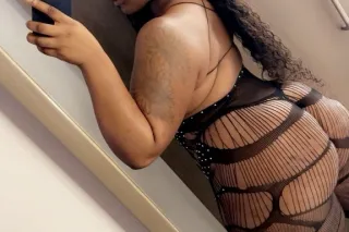 OUTCALLS ONLY💋S⃣N⃣E⃣A⃣K⃣ A⃣W⃣A... - Image 4