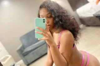 Available noww - 26 - Image 1