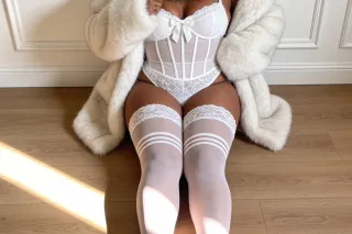 SWEET CHEEKS...... ready to be... - Image 1