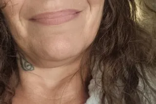 fettish friendly mature lady - Image 12