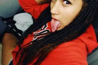 hey new girl in town i am availablerightnow 24/7 - Image 7