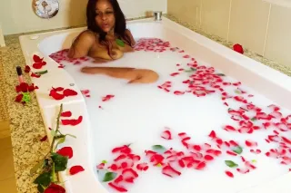 Come See Me 👈💋 - 50 - Image 2