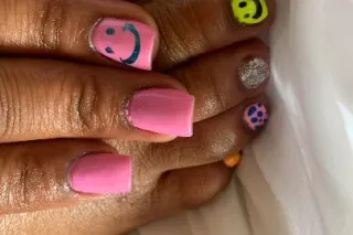 LET ME GIVE YOU A FOOT JOB - 2... - Image 1