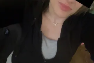 HOW MANY LICKS DOES IT TAKE! 👅... - Image 2