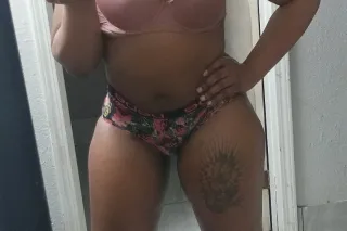 💸💰.. #WETT N WILD WEDNESDAY'S!... - Image 4