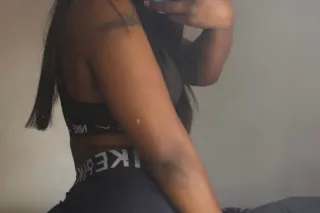 SPECIALS FOR 💦OUTCALLS💕CHOCOLATE IS BACK🍫COME FUCK ME SLOPPY WITH STROKES THE BEST DICK SUCKER WITH 💦CREAMY GREEK AND PUSSY💕COME GET THIS soaking wet pussy SEXY girl 😘independent new in the area❤Sexy girl with tight pussy - Image 1