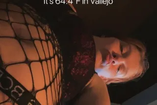 SNOW BUNNY NEW IN TOWN - 23 - Image 1