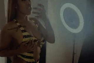 🤭 NICE PETITE FREAK😋 SLOPPIEST MOUTH IN TOWN 👅🫦 PORN STAR LIPS 💫💛⭐ 😏ASS SO SOFT 🍑PERCLY TITS 🍒🍞 - Image 5