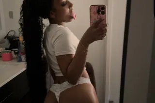 Incalls & outcalls 🏠🚘 BIG boot... - Image 1