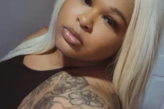 SPECIALS 📲Caramel treat 🍫😻with... - Image 2