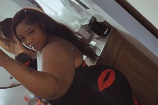 Creamy slow sensual relief 😌 PLUMP 🍈🍈 Super wet💦 Outcall hosting - Image 5