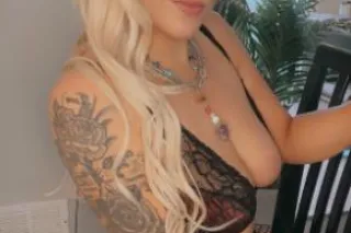 Hot tatted up blonde highly re... - Image 4