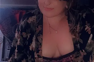 ❤️💋❤️Hit Me Up ASAP If You Are... - Image 3