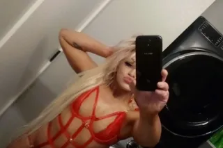 AIRPORT INCALL AVAILABLE NOW 🩷... - Image 3