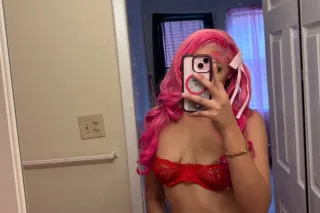 come get this juicy wet pussy😘... - Image 2