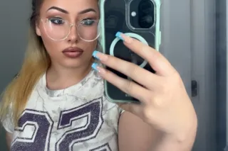 Sweet, neat, &always discrete💋... - Image 1