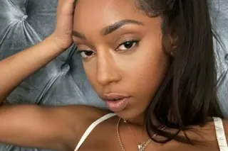 Pretty Face, Slim Waist, And B... - Image 1